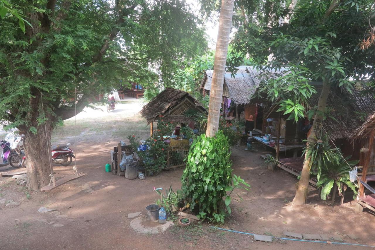 Hotel Easy Huts Ko Lanta Exterior foto